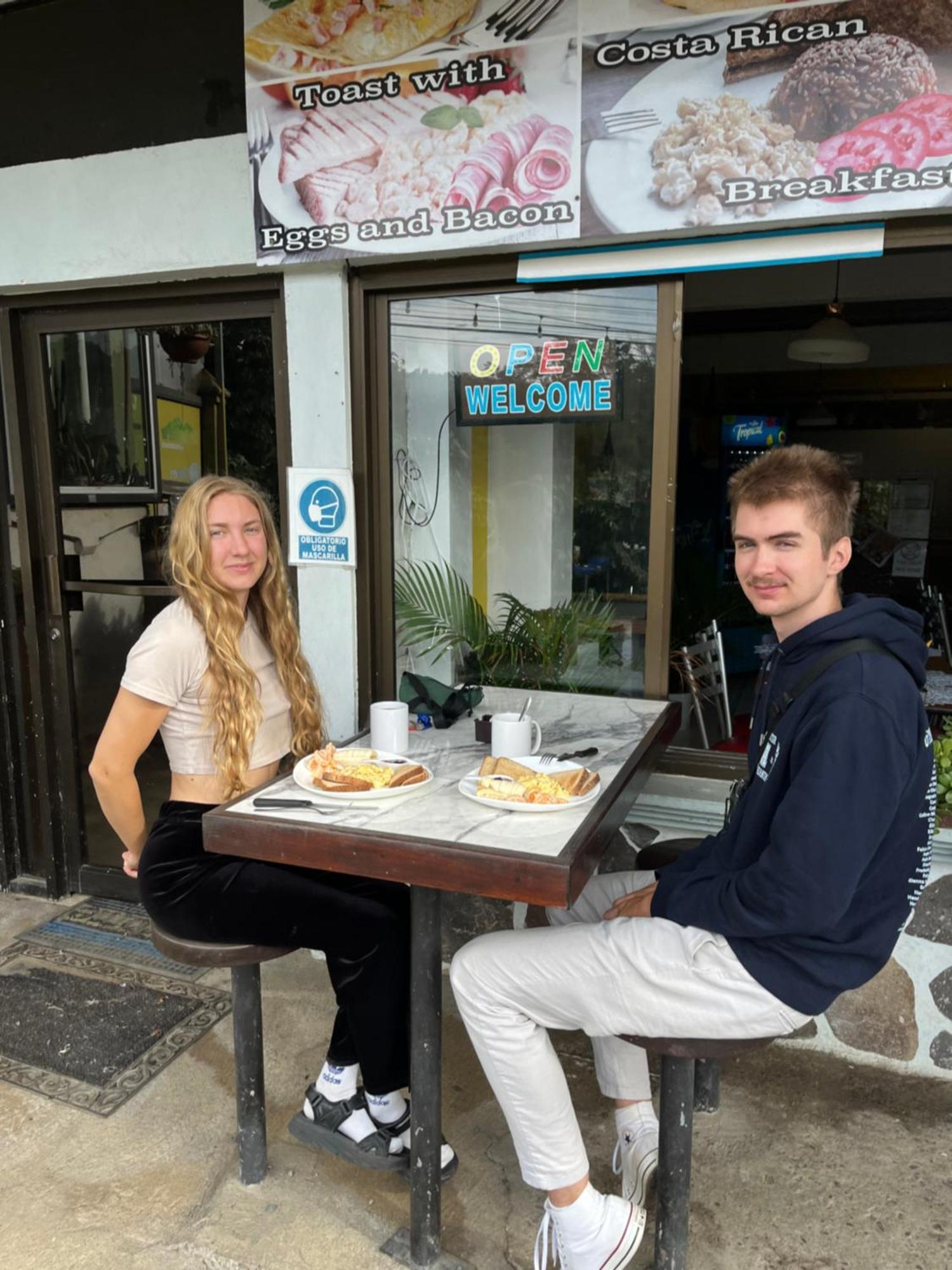 Hotel & Hostel Sloth Backpackers Monteverde Exterior foto