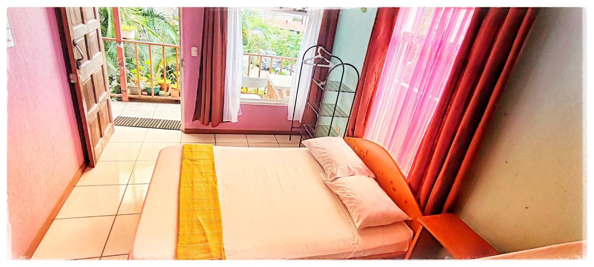 Hotel & Hostel Sloth Backpackers Monteverde Exterior foto