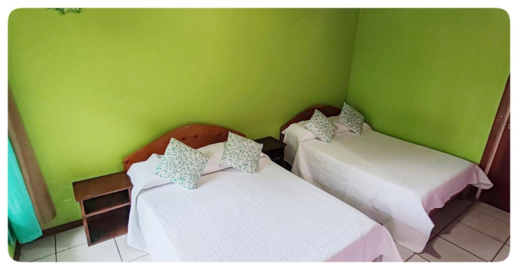 Hotel & Hostel Sloth Backpackers Monteverde Exterior foto