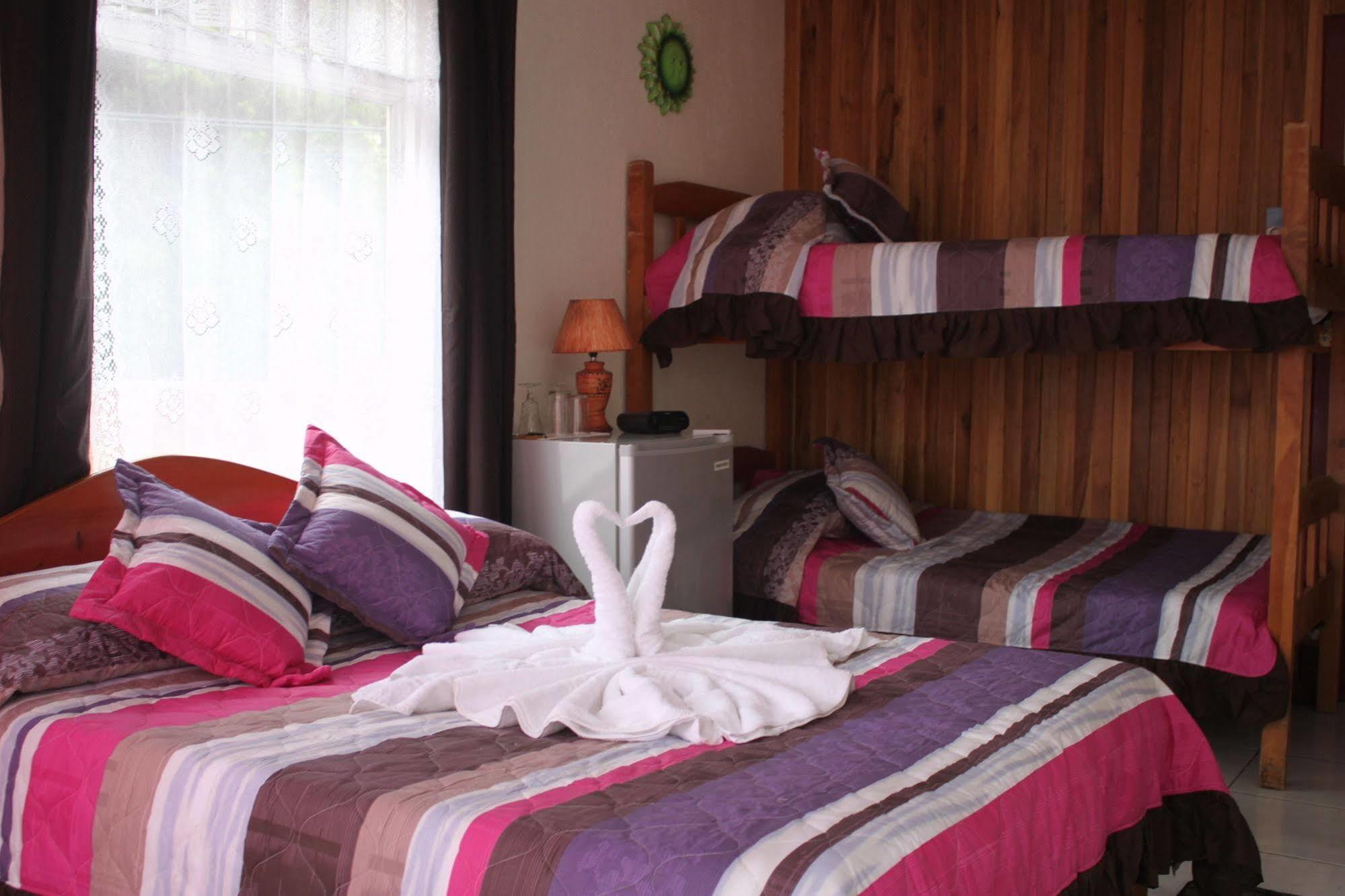 Hotel & Hostel Sloth Backpackers Monteverde Exterior foto