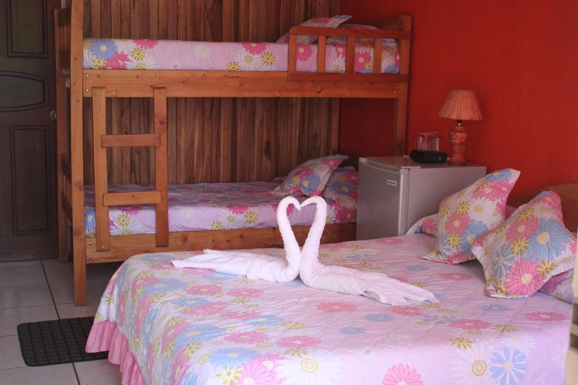 Hotel & Hostel Sloth Backpackers Monteverde Exterior foto