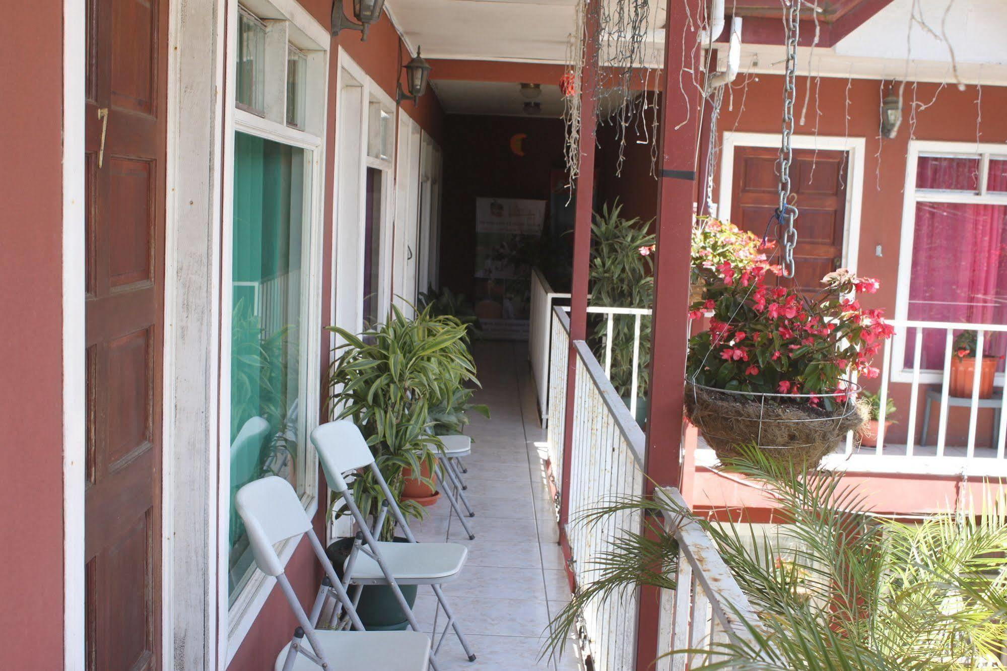 Hotel & Hostel Sloth Backpackers Monteverde Exterior foto